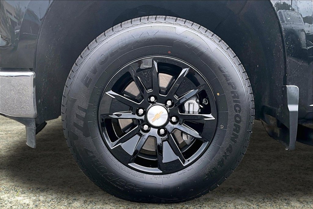 Used 2025 Chevrolet Silverado 1500 LT AWD/4WD image 35