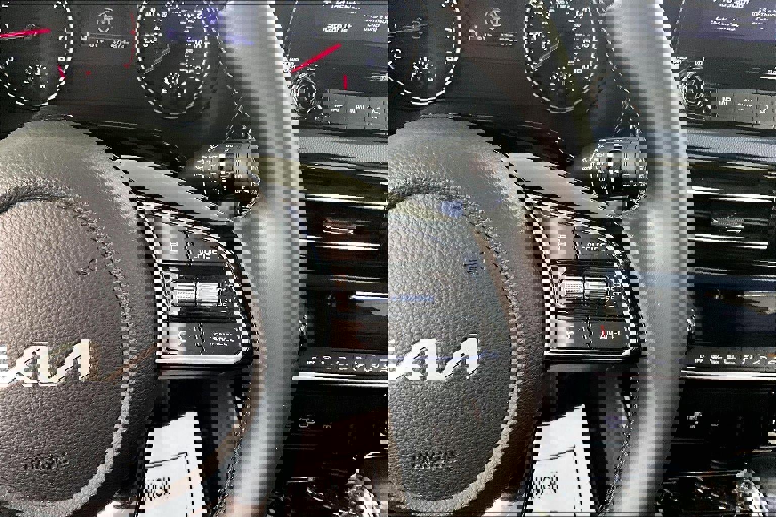 Used 2023 Kia Seltos S w/ Navigation Package image 12