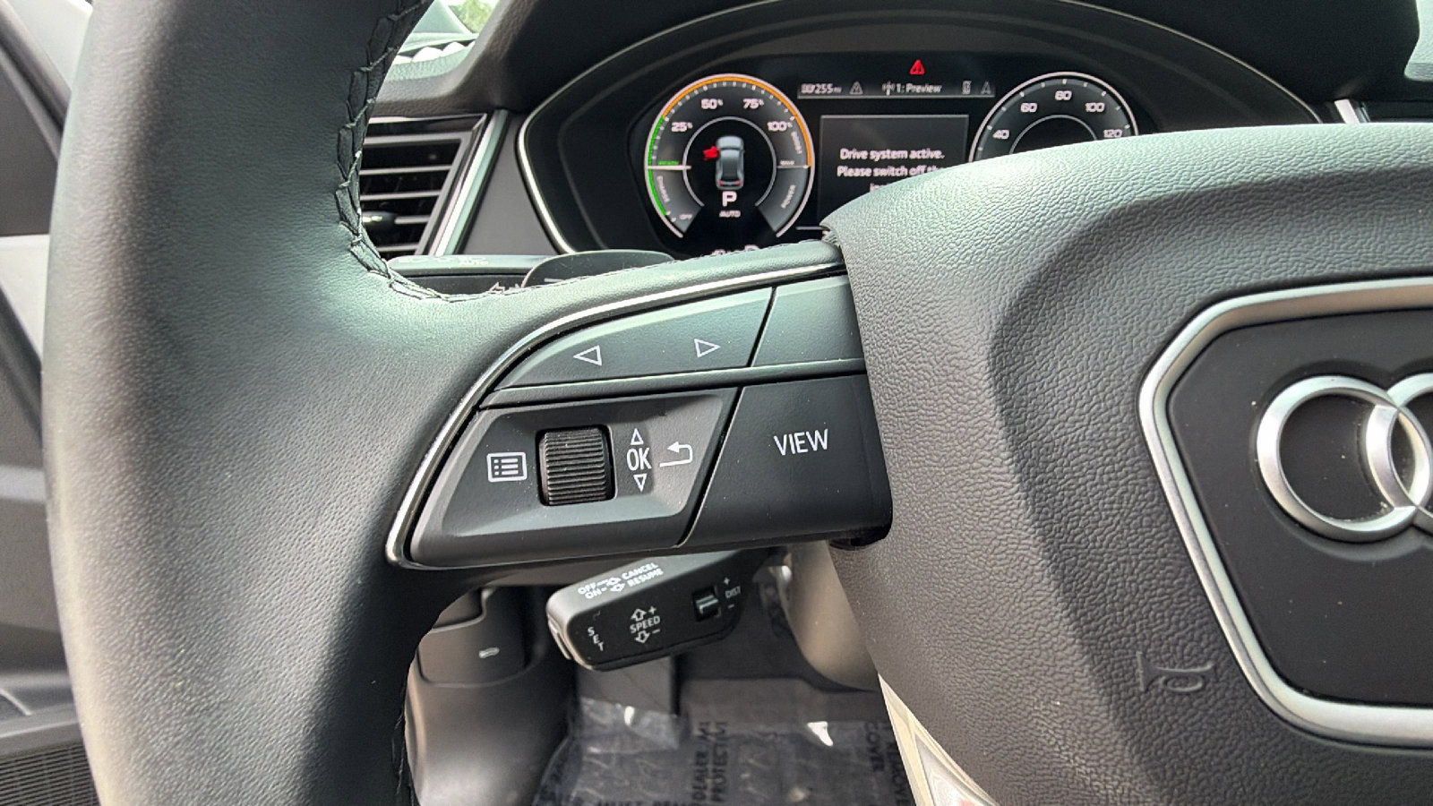 Used 2024 Audi Q5 e Premium Plus w/ Premium Plus Package image 28