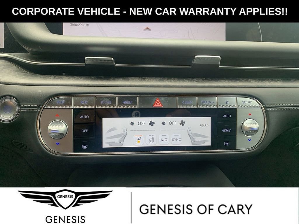 Used 2025 Genesis G90 3.5T AWD/4WD image 14