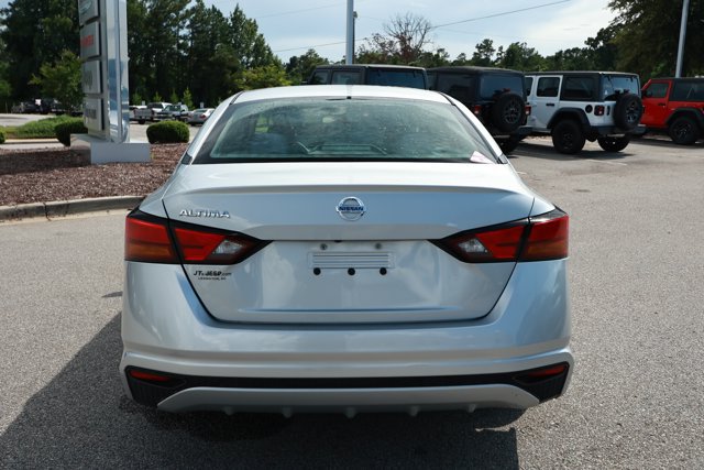 Used 2022 Nissan Altima 2.5 S FWD image 7