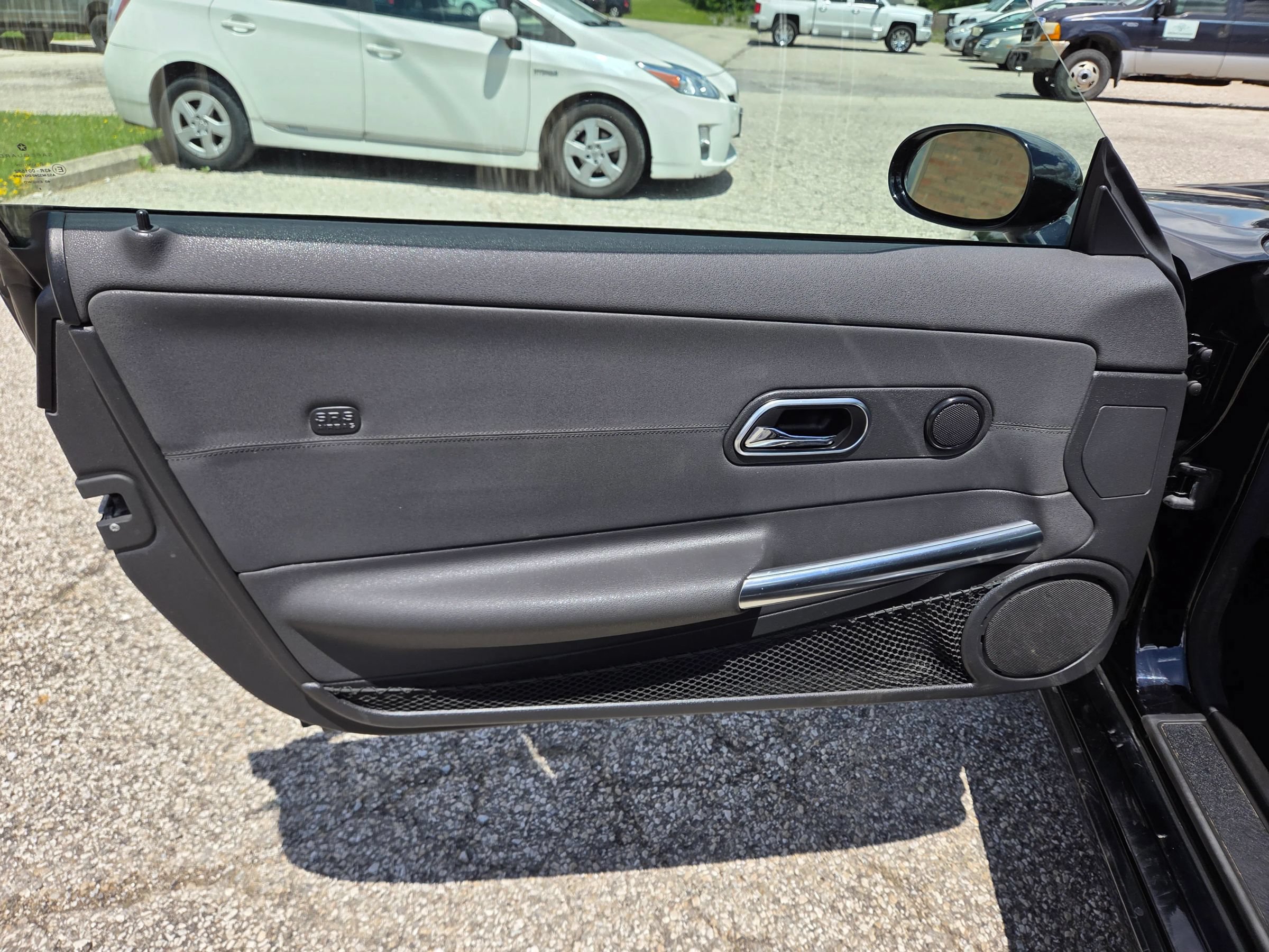 Used 2007 Chrysler Crossfire Coupe RWD image 12
