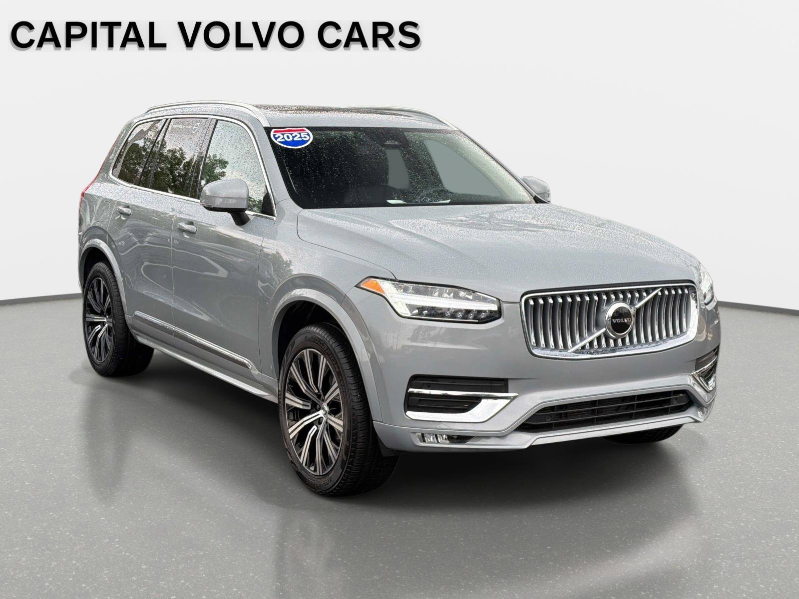 Certified 2025 Volvo XC90 B5 Core image 3