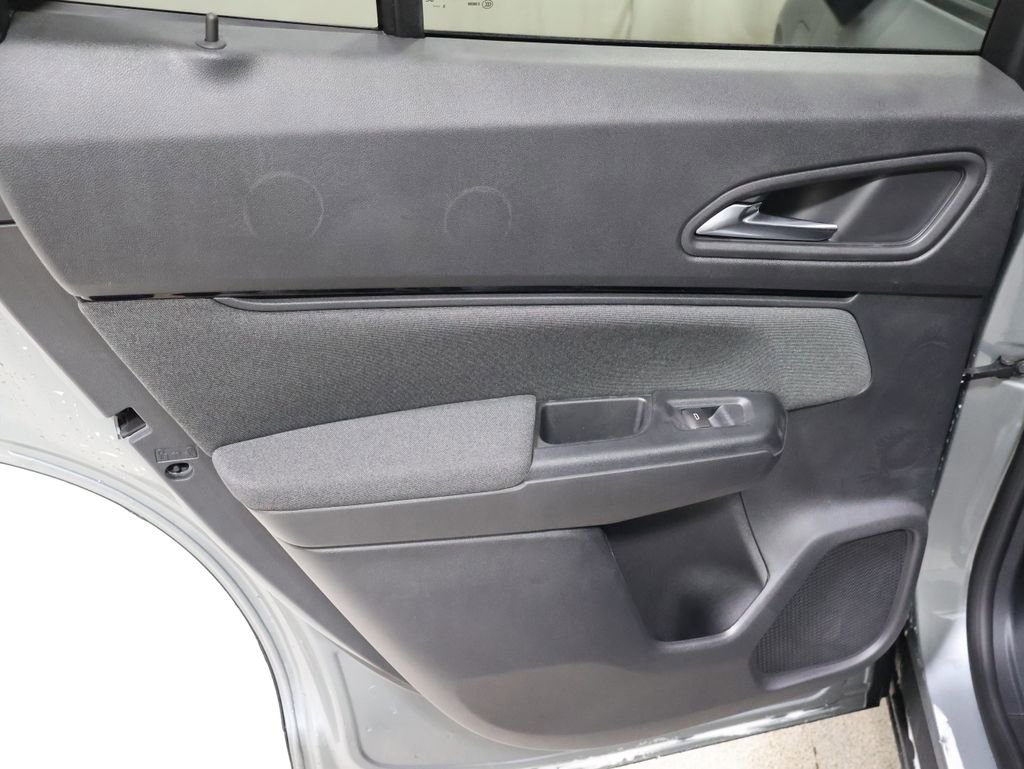 New 2025 Honda Prologue EX image 16