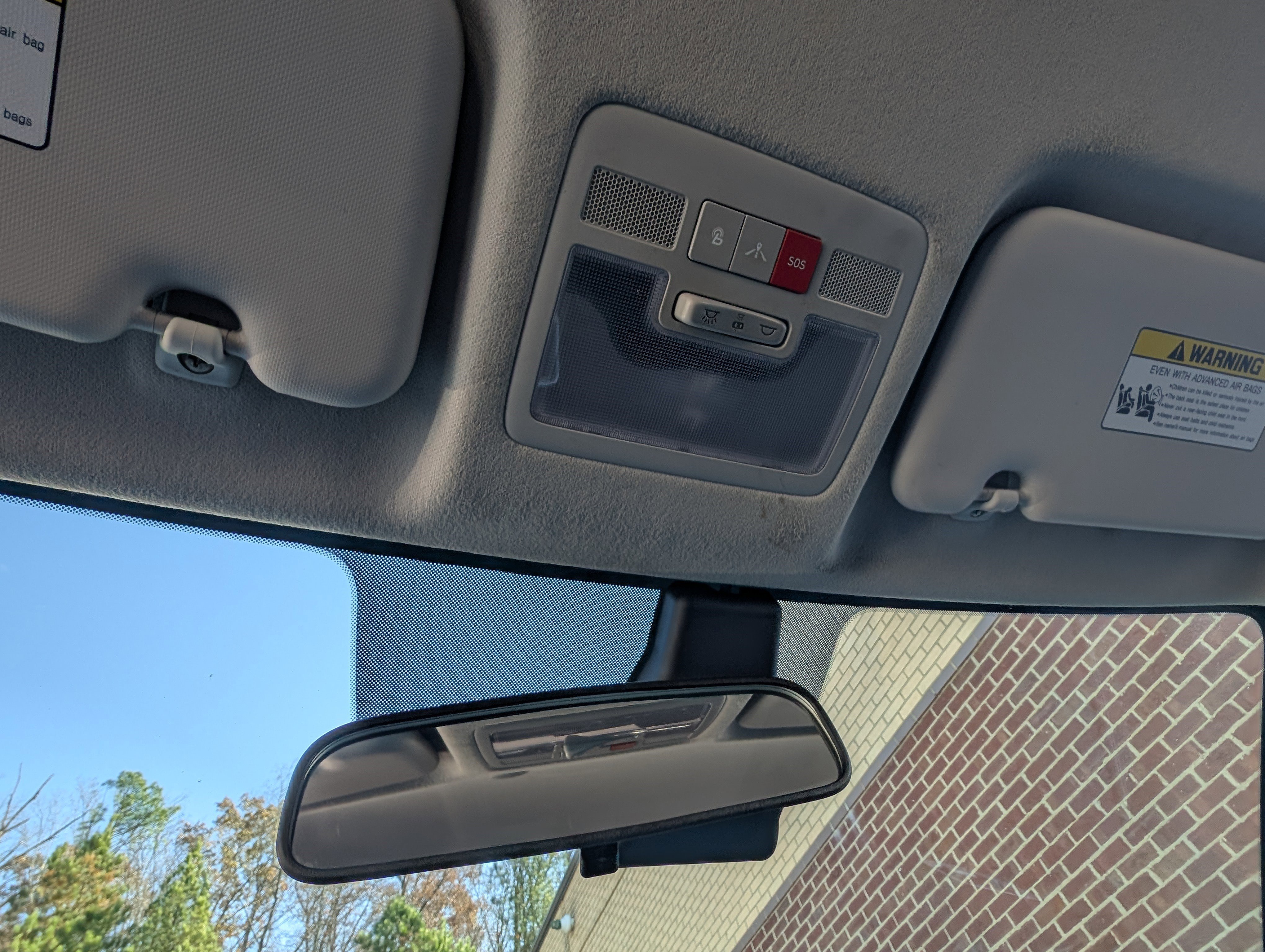 Used 2024 Hyundai Venue Limited image 28