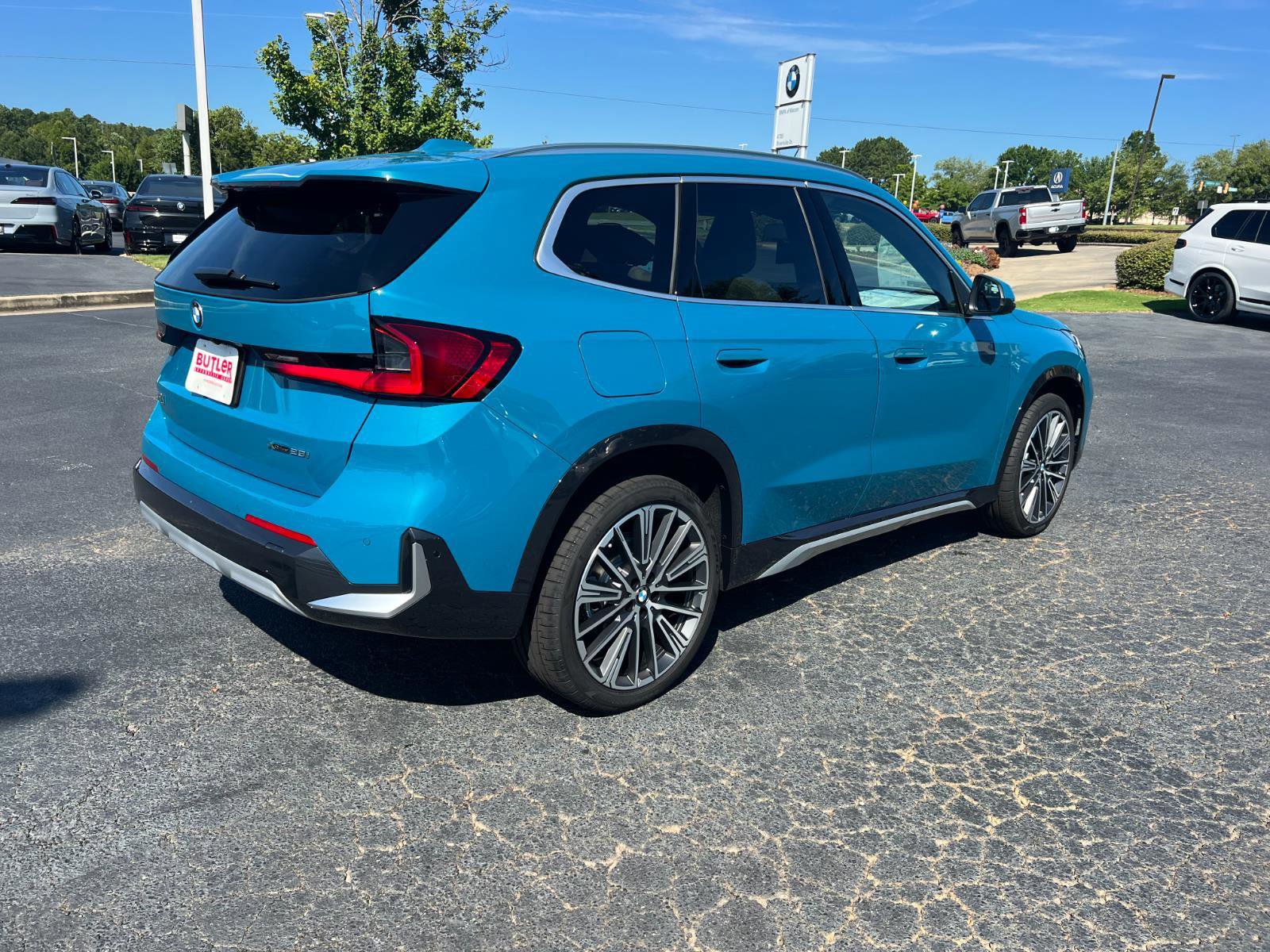New 2025 BMW X1 xDrive28i w/ Premium Package image 5