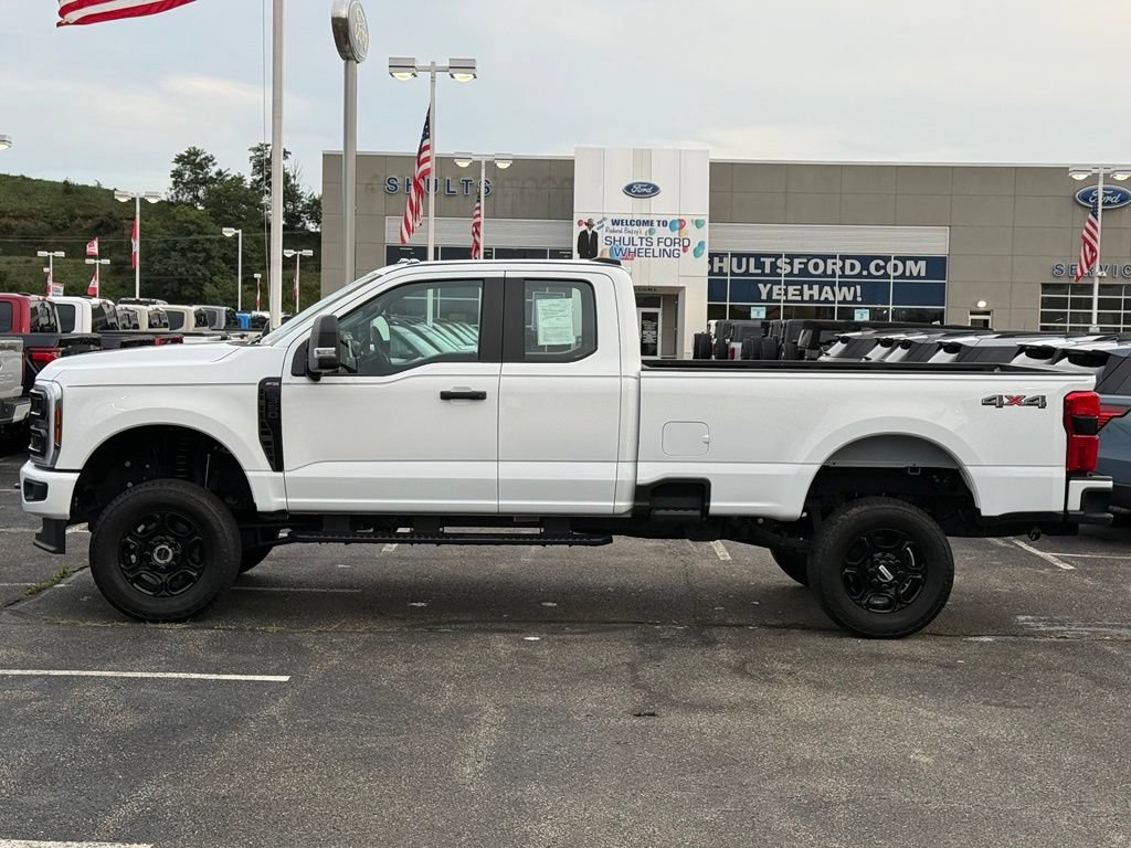 Used 2025 Ford F350 XL w/ STX Appearance Package AWD/4WD image 2
