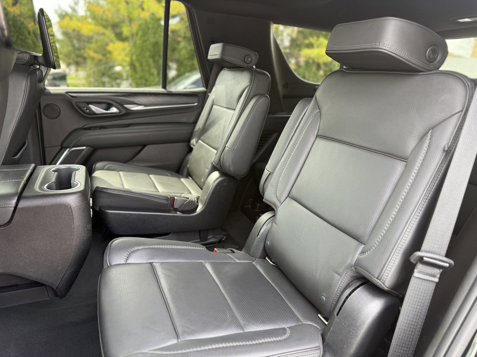 Used 2021 GMC Yukon Denali AWD/4WD image 14