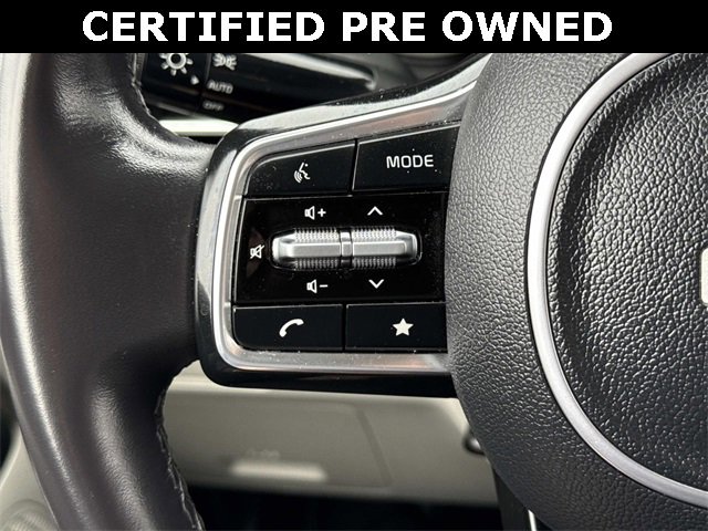 Used 2024 Kia Carnival LX image 24