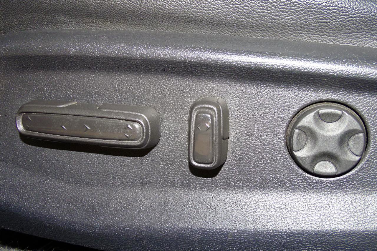 Used 2019 Honda Accord EX-L image 12