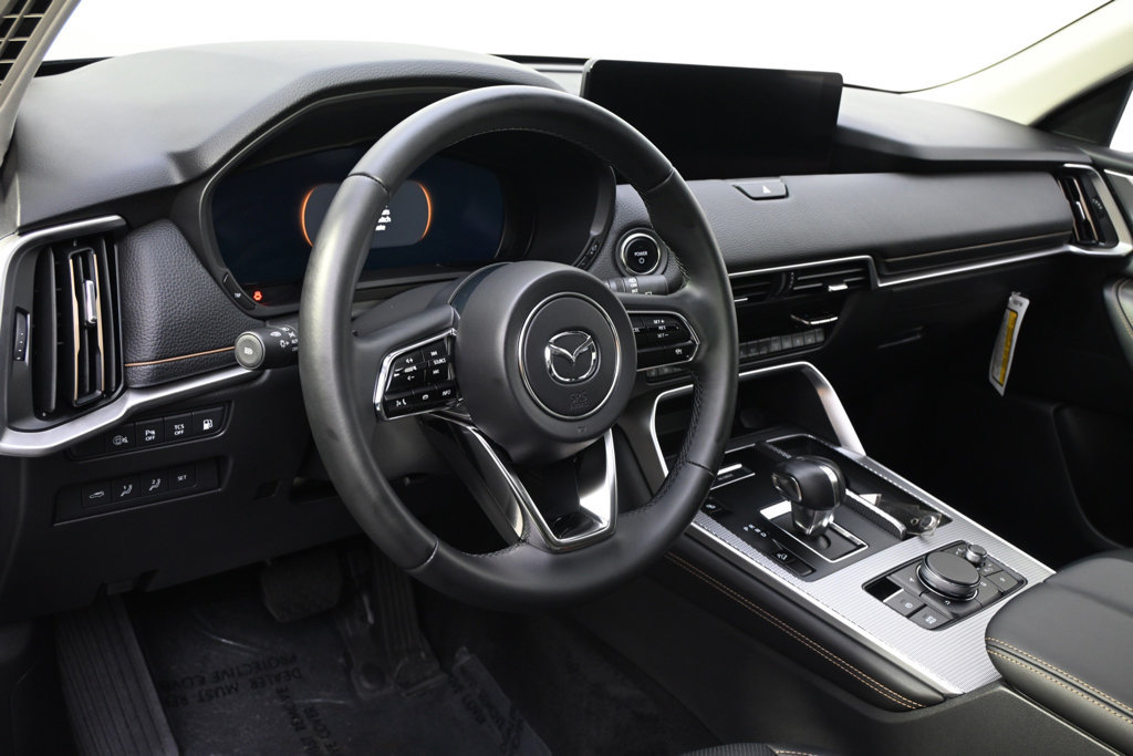 Certified 2026 MAZDA CX-90 Plug-In Hybrid w/ Preferred AWD/4WD image 11