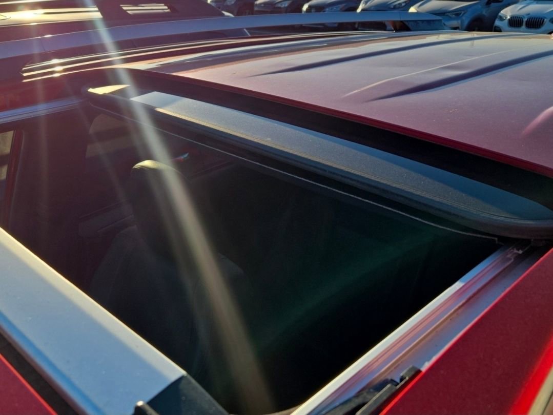 Used 2017 Toyota RAV4 SE w/ Advanced Technology Package image 4