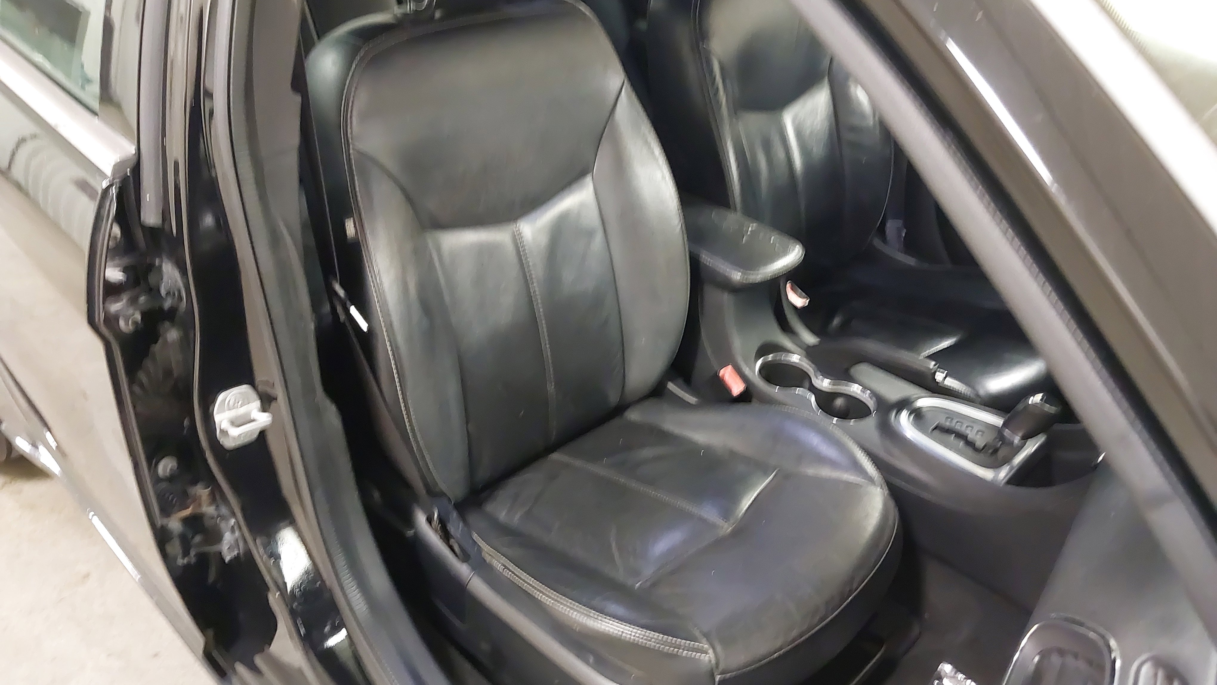 Used 2014 Chrysler 200 Limited image 27