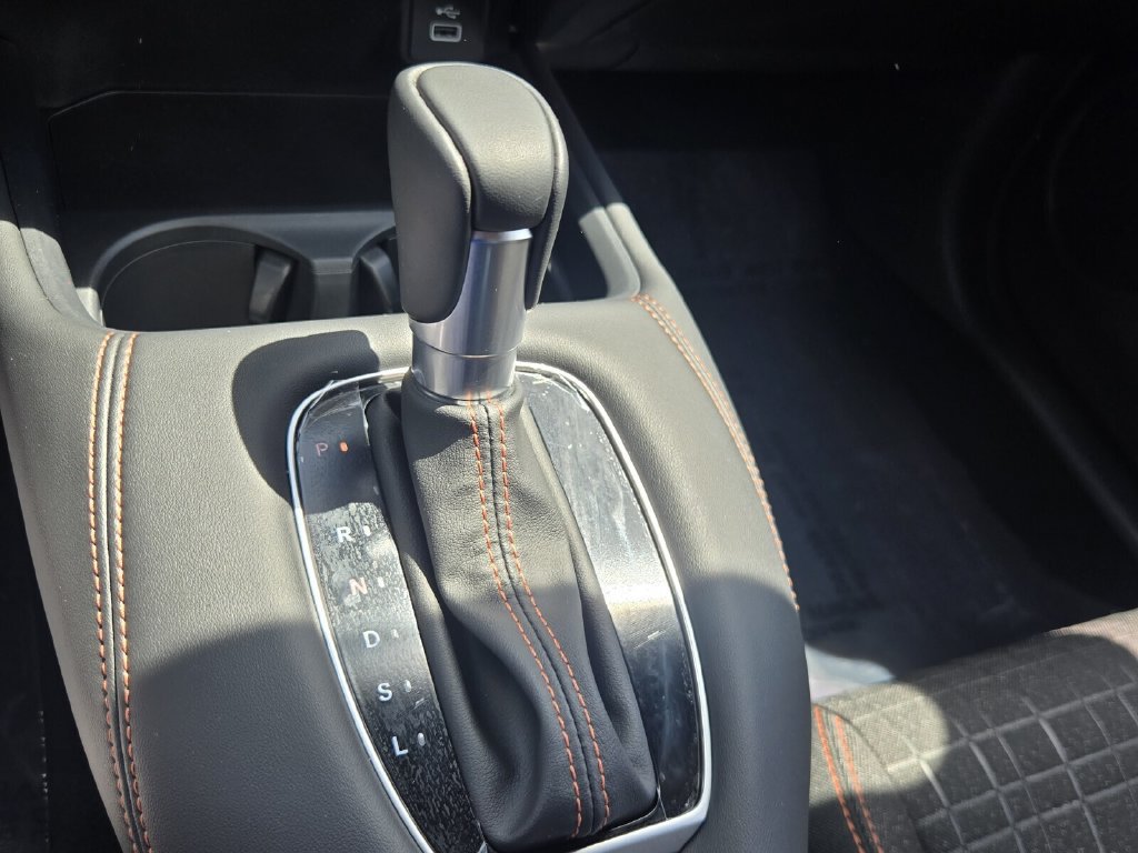 Certified 2025 Honda HR-V Sport image 19