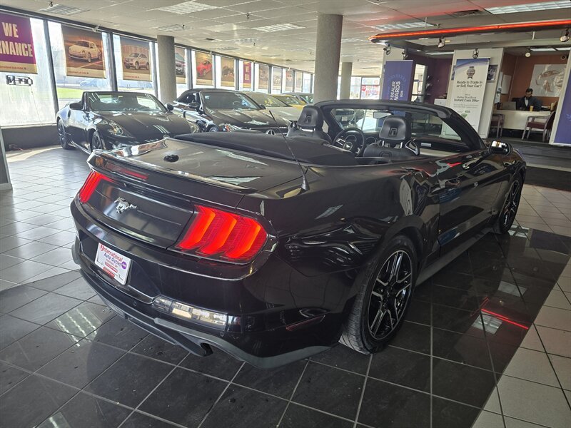 Used 2019 Ford Mustang Premium RWD image 30