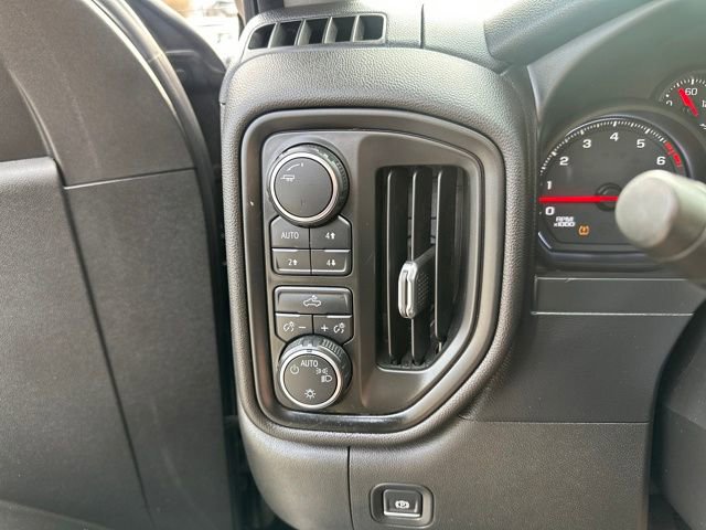 Used 2019 Chevrolet Silverado 1500 Custom Trail Boss image 46
