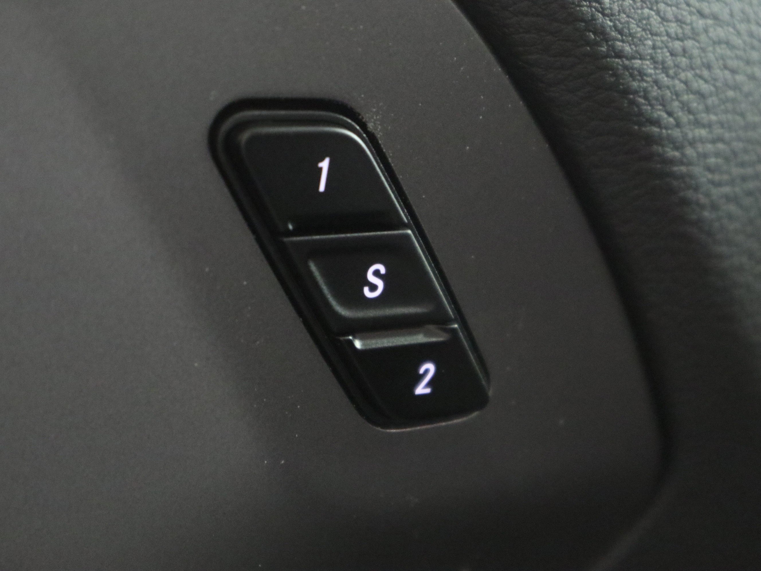 New 2026 Chrysler Pacifica Select image 36