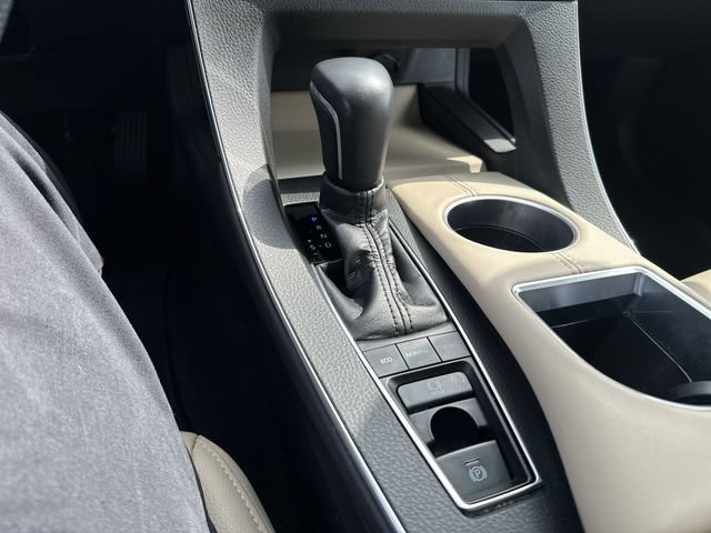 Used 2021 Toyota Avalon XLE w/ Moonroof Package AWD/4WD image 25