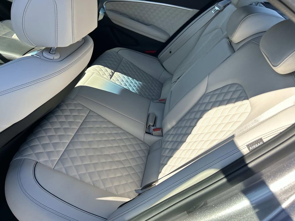 Used 2025 Genesis G70 3.3T Advanced w/ Sport Prestige Package image 21