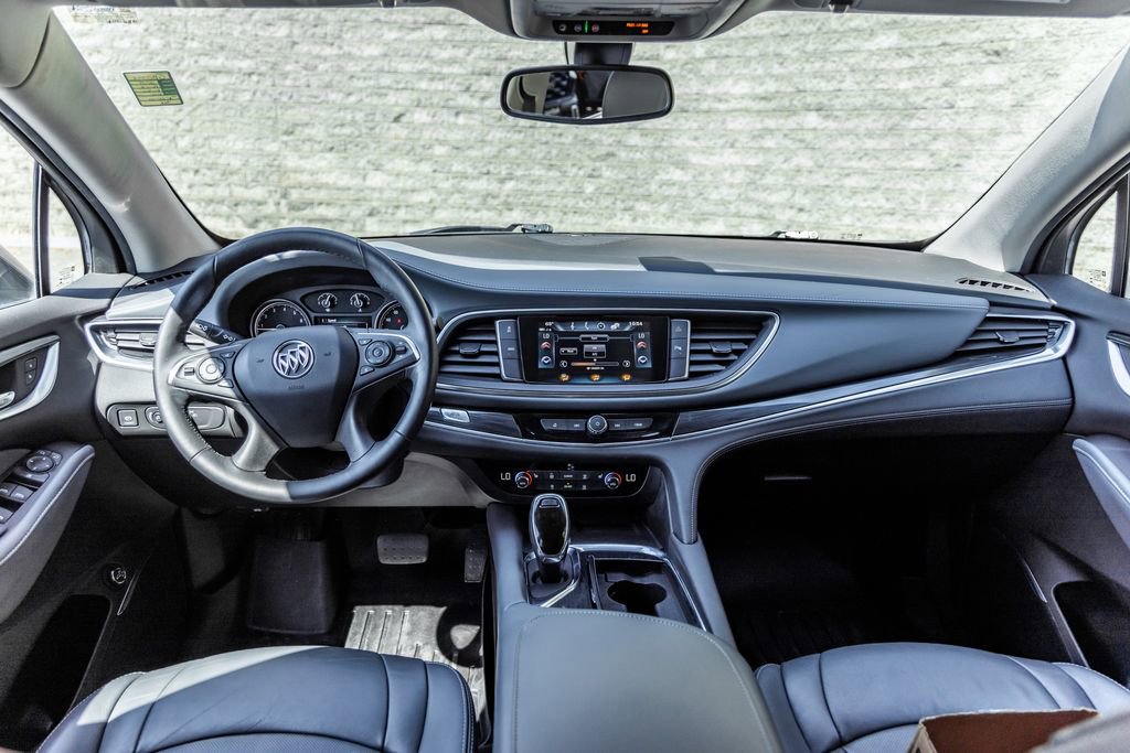 Used 2019 Buick Enclave Essence image 24