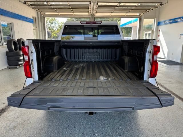 Used 2022 Chevrolet Silverado 1500 High Country w/ High Country Premium Package AWD/4WD image 11
