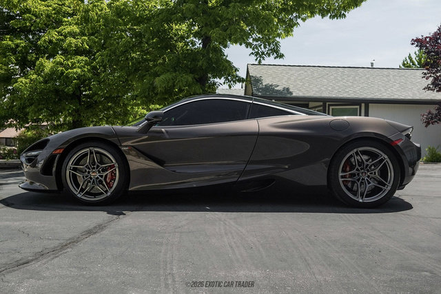 Used 2018 McLaren 720S Luxury RWD image 3