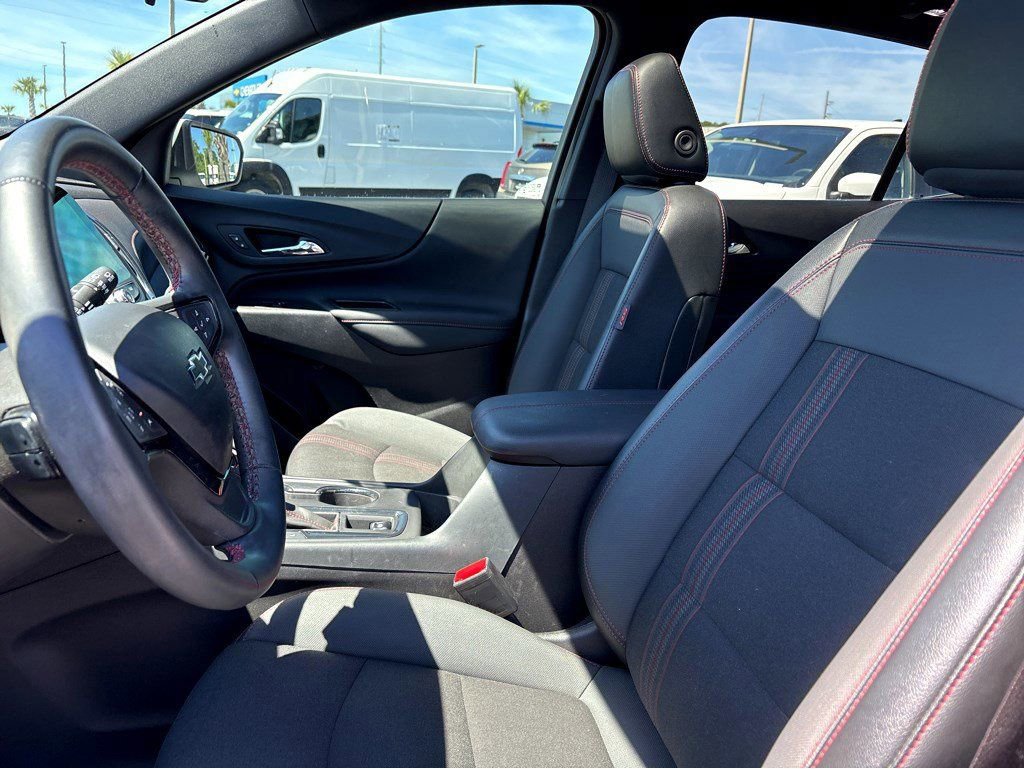 Used 2024 Chevrolet Equinox RS FWD image 16