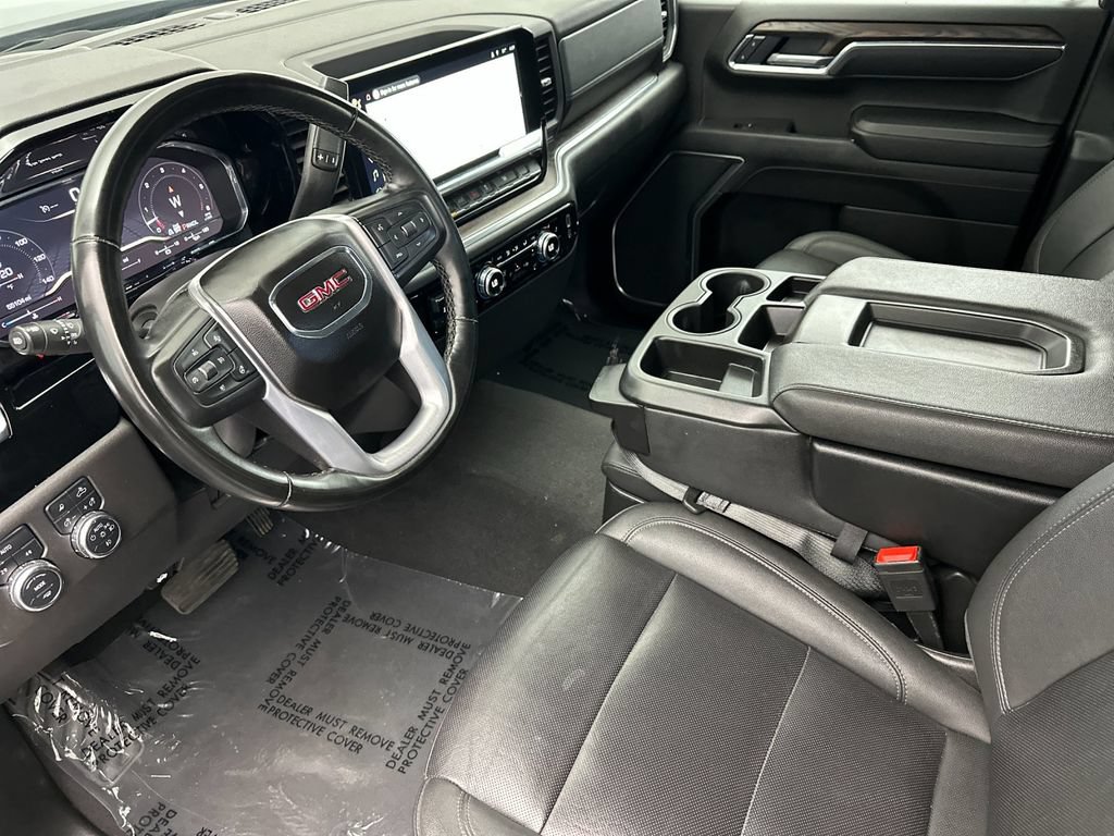 Used 2025 GMC Sierra 1500 SLT AWD/4WD image 9