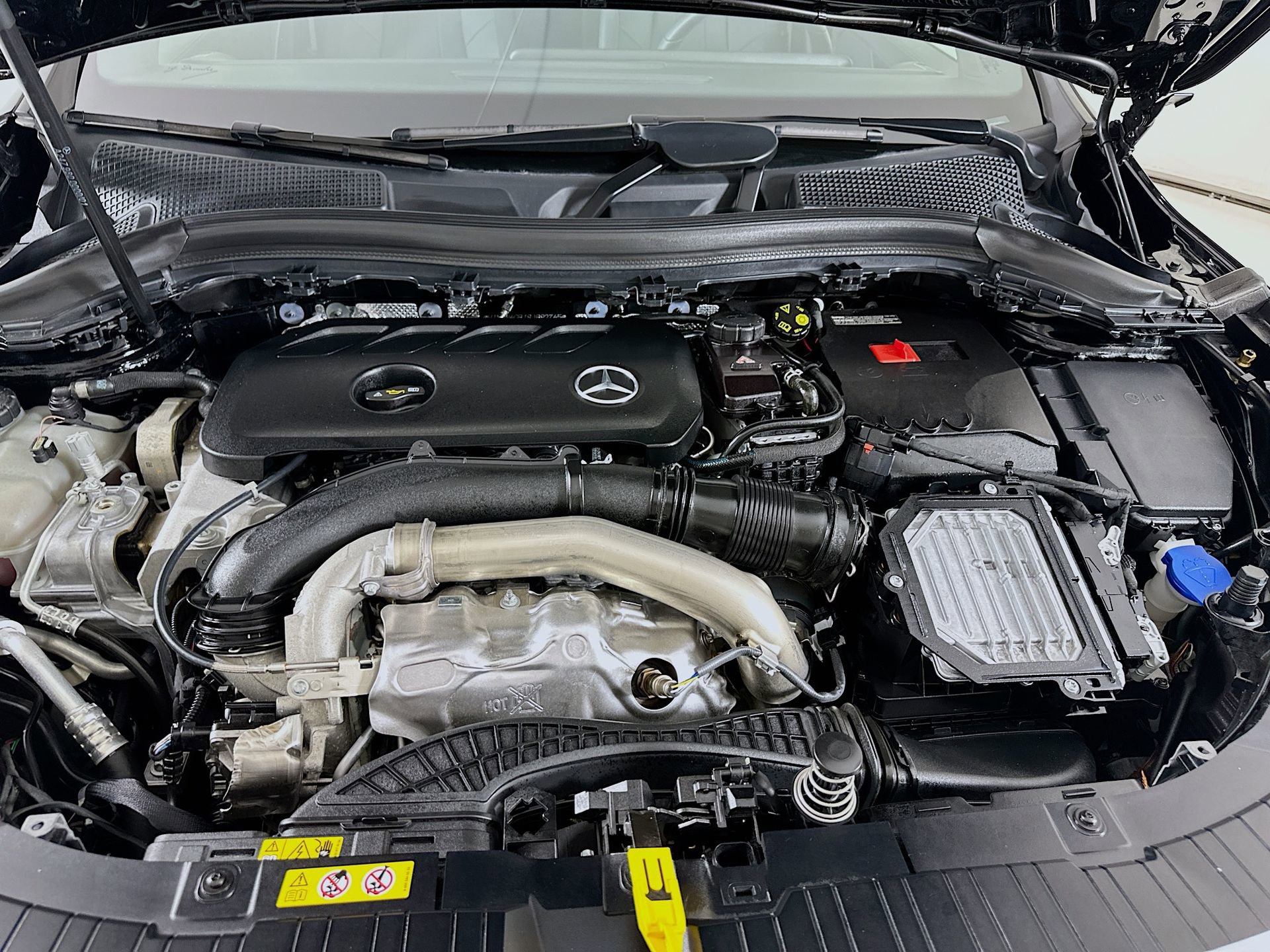 Used 2025 Mercedes-Benz GLA 250 image 30