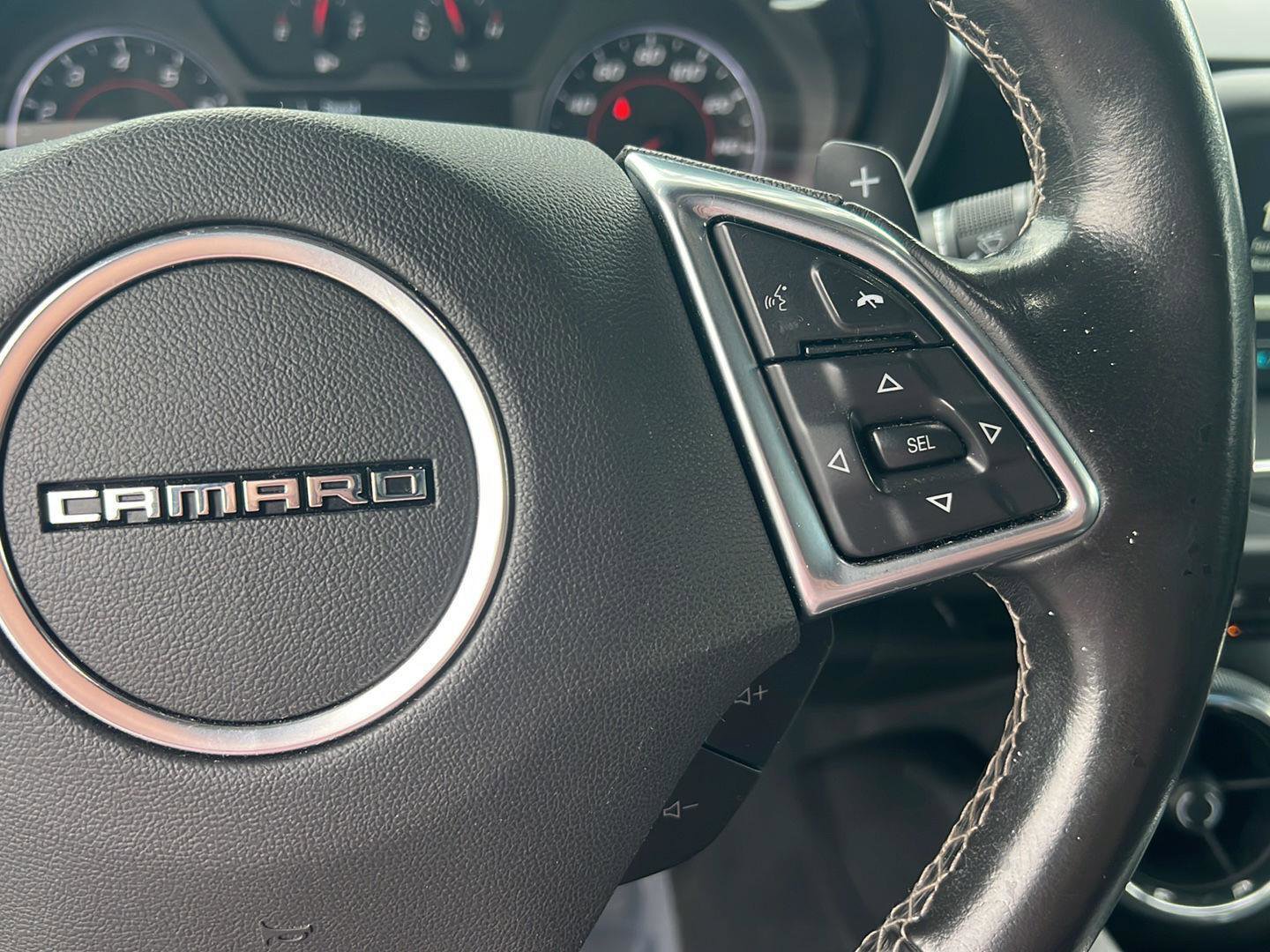 Used 2016 Chevrolet Camaro LT RWD image 17