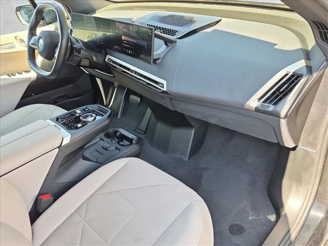 Used 2024 BMW iX xDrive50 w/ Premium Package AWD/4WD image 24