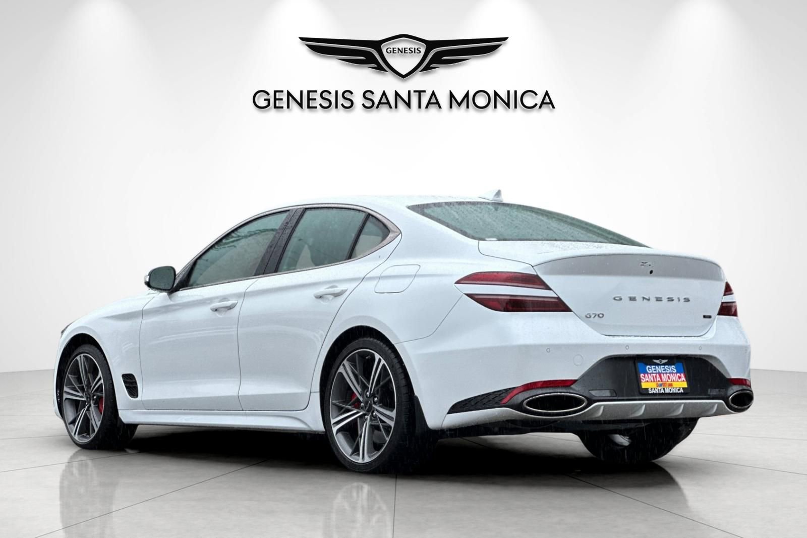 Used 2025 Genesis G70 3.3T Advanced image 8