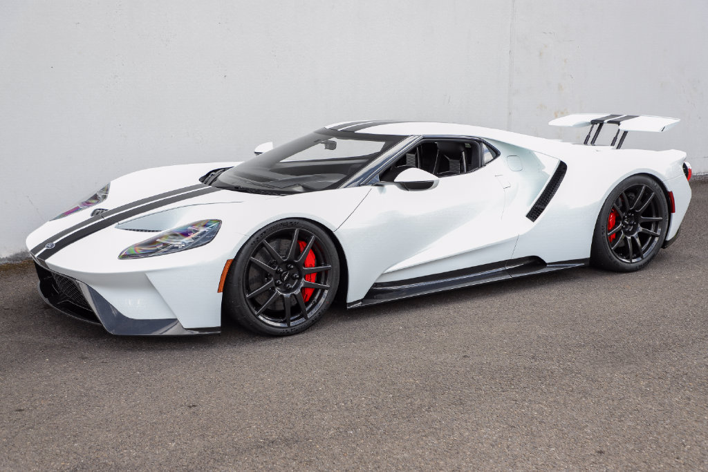 Used 2017 Ford GT RWD image 23