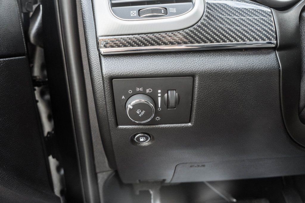 Used 2020 Jeep Grand Cherokee SRT image 19