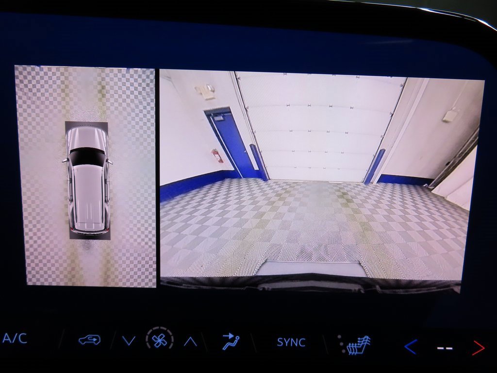 Used 2025 Chevrolet Tahoe Z71 image 16