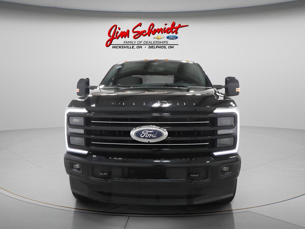 Used 2025 Ford F250 Platinum AWD/4WD image 3