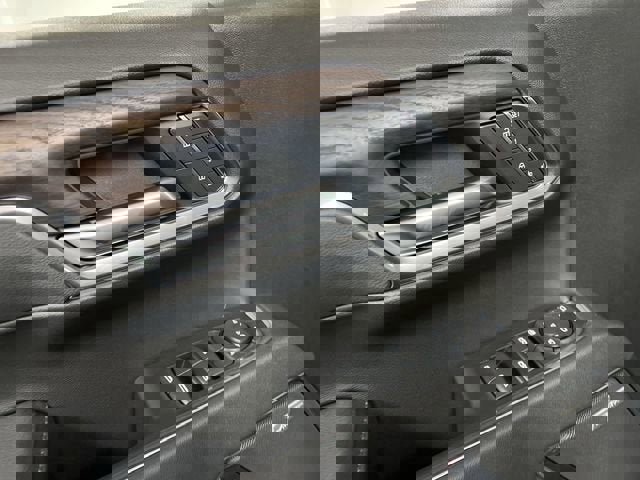 New 2026 GMC Sierra 1500 SLT w/ SLT Premium Plus Package image 23