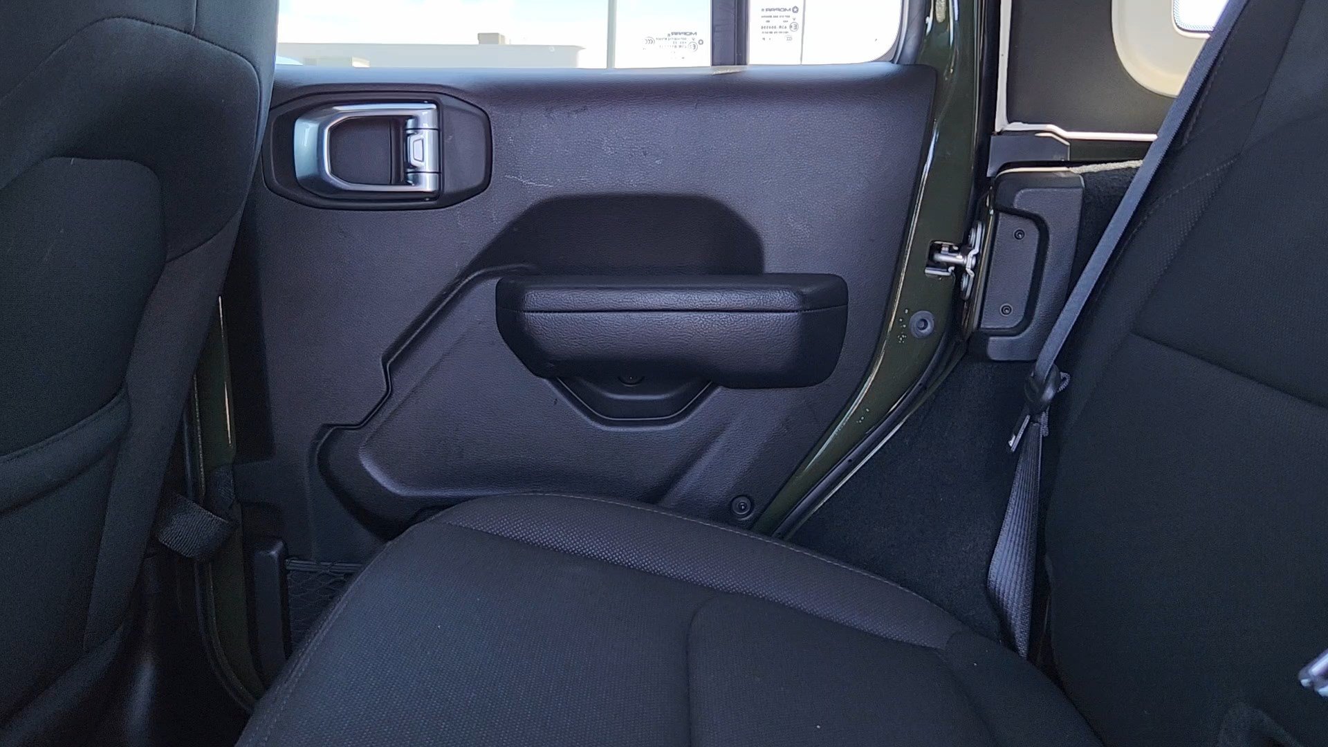 Used 2023 Jeep Wrangler Unlimited w/ Cold Weather Group AWD/4WD image 16