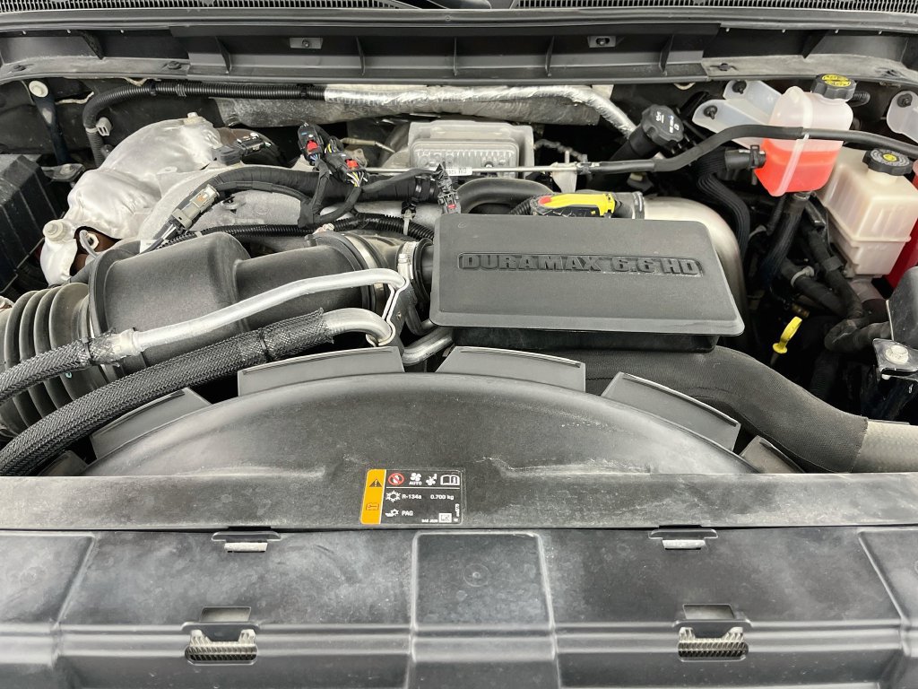 Used 2022 GMC Sierra 3500 Denali w/ Denali Ultimate Package AWD/4WD image 39