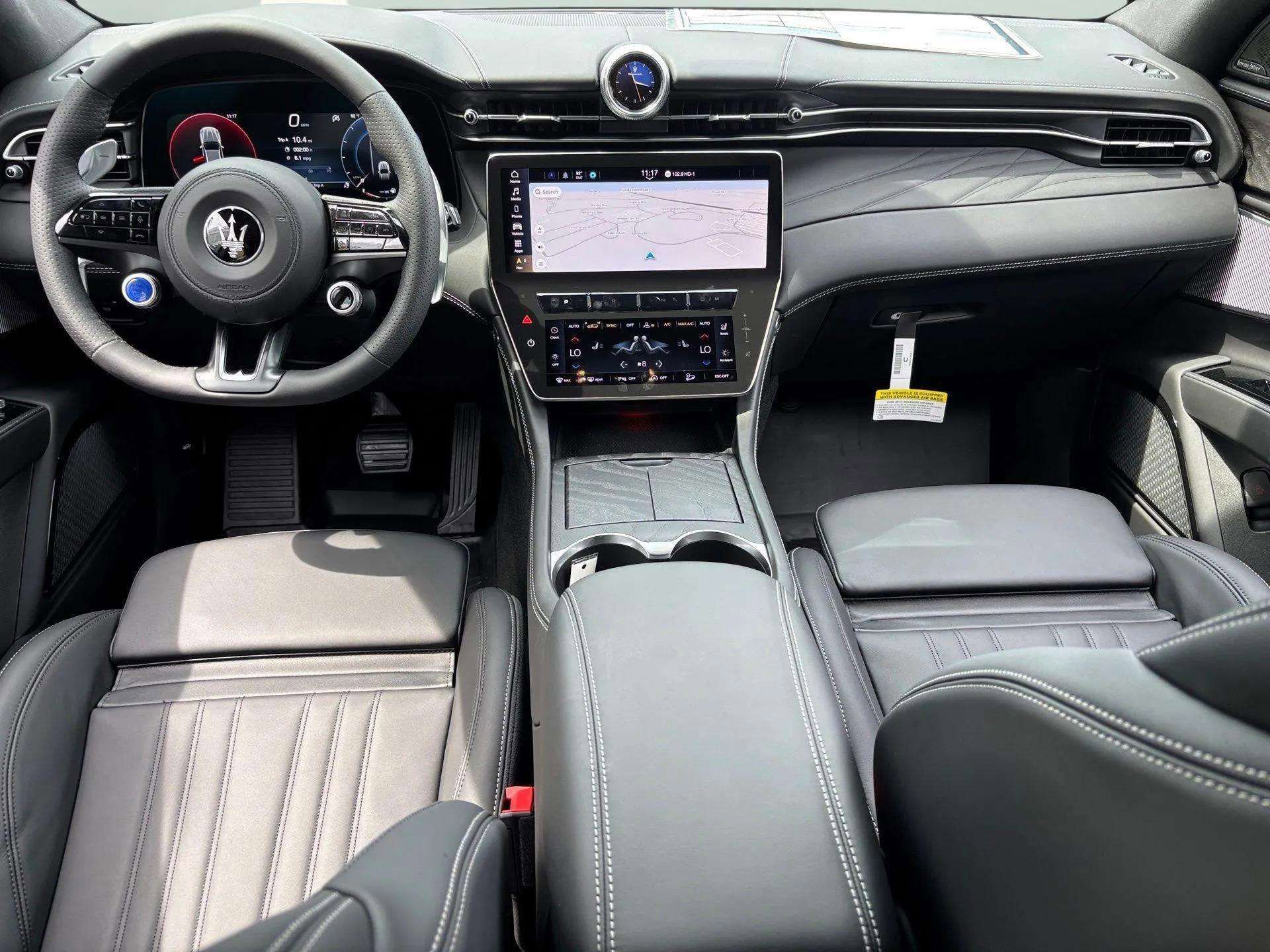 New 2025 Maserati Grecale Modena image 4