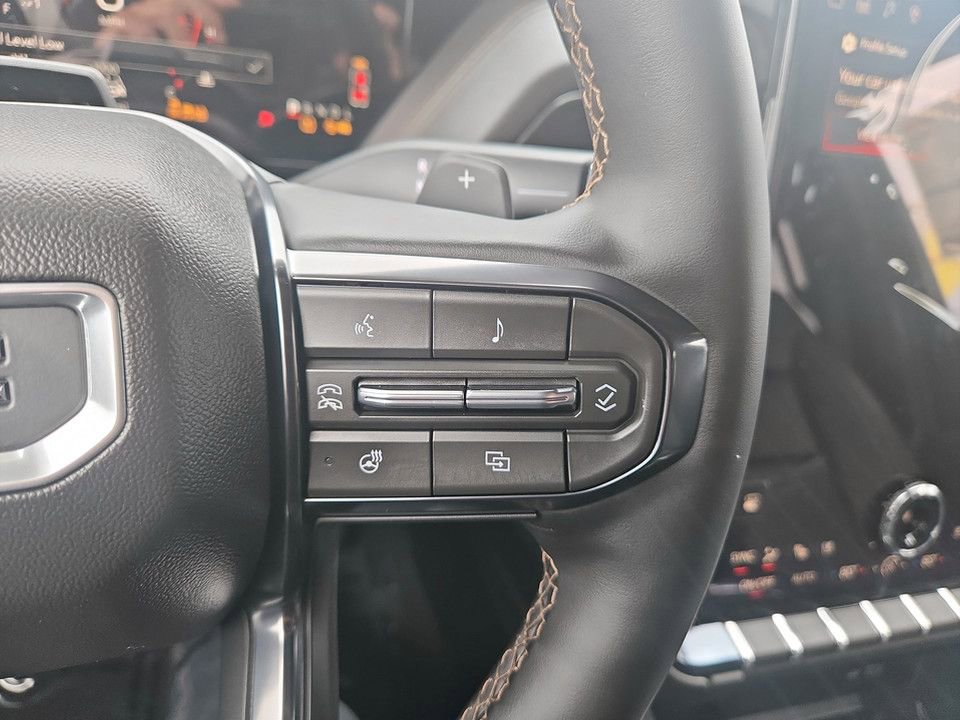 New 2026 GMC Yukon AT4 w/ AT4 Premium Plus Package image 14