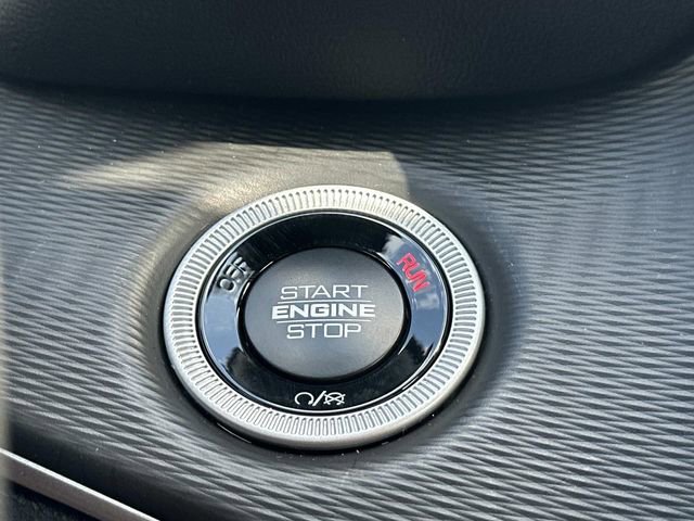 New 2025 Jeep Grand Cherokee Laredo X w/ Luxury Tech Group I image 34