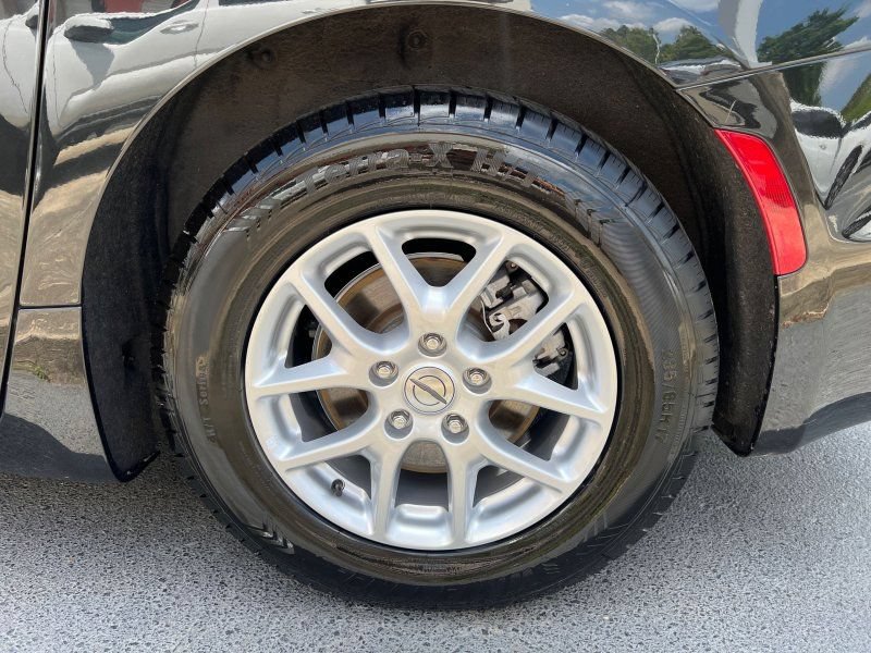 Used 2023 Chrysler Pacifica Touring-L FWD image 24
