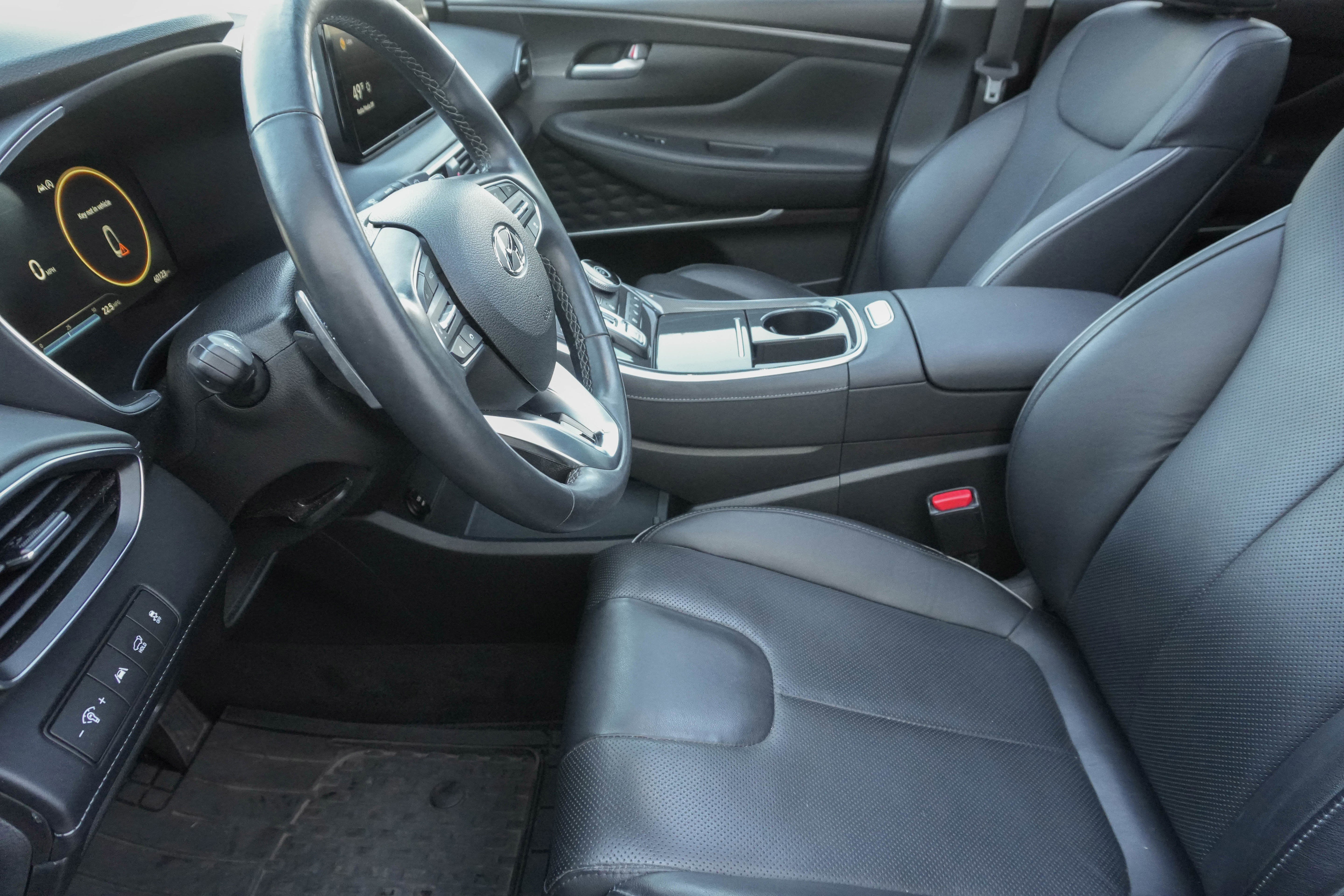 Used 2021 Hyundai Santa Fe Limited w/ Cargo Package image 9