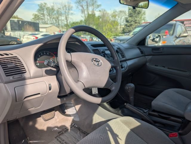 Used 2004 Toyota Camry image 8