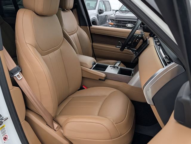 Used 2025 Land Rover Range Rover Long Wheelbase SE image 15