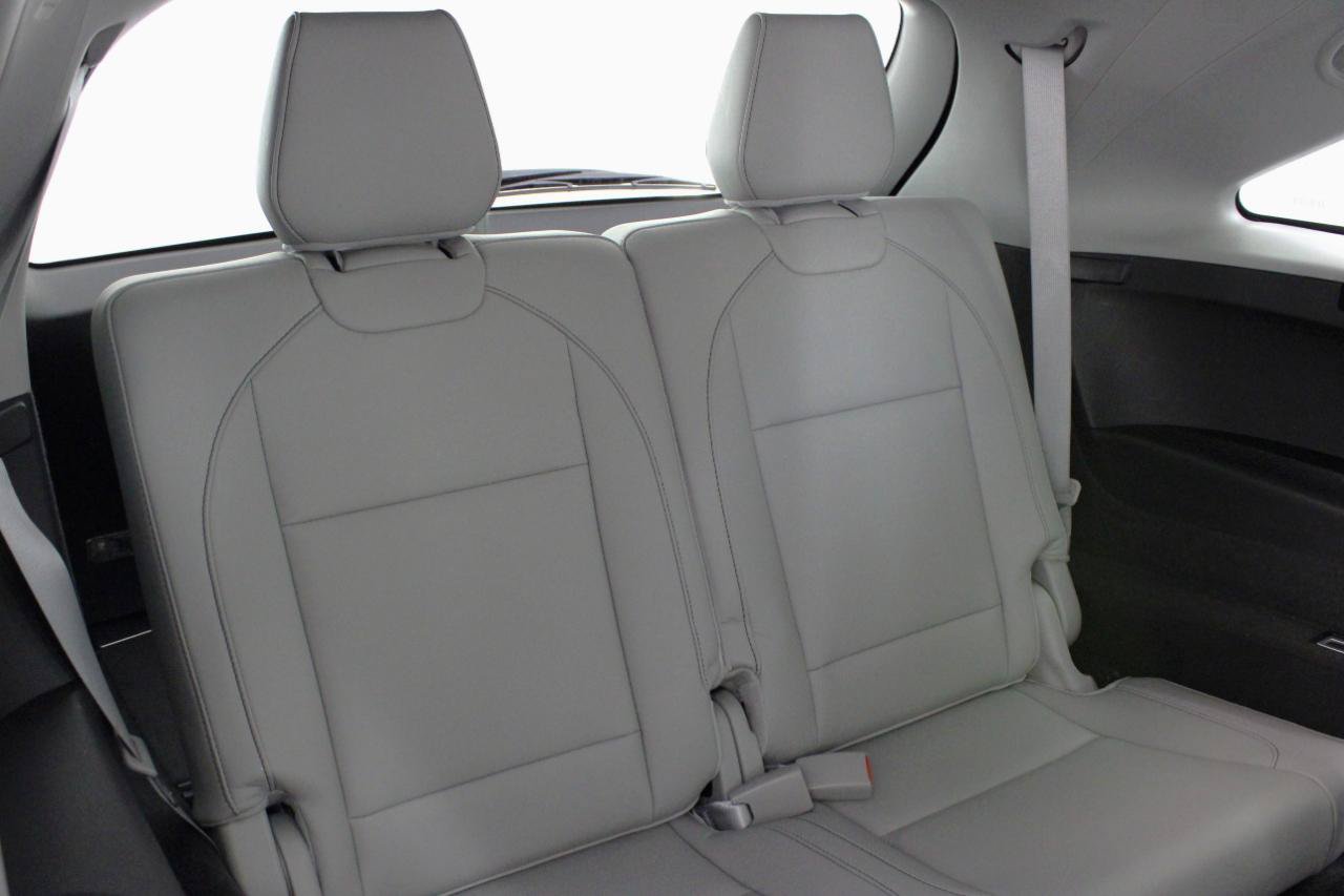 Used 2018 Acura MDX w/ Advance Package FWD image 44