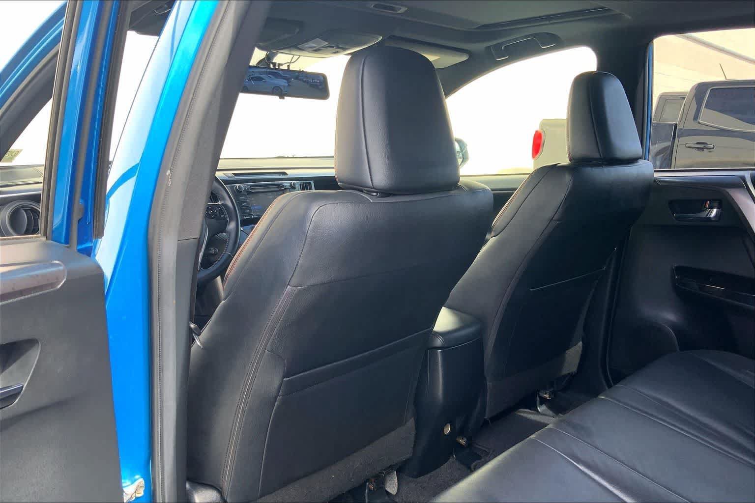Used 2016 Toyota RAV4 SE FWD image 12