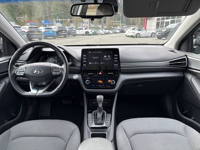 Used 2022 Hyundai Ioniq SE image 12