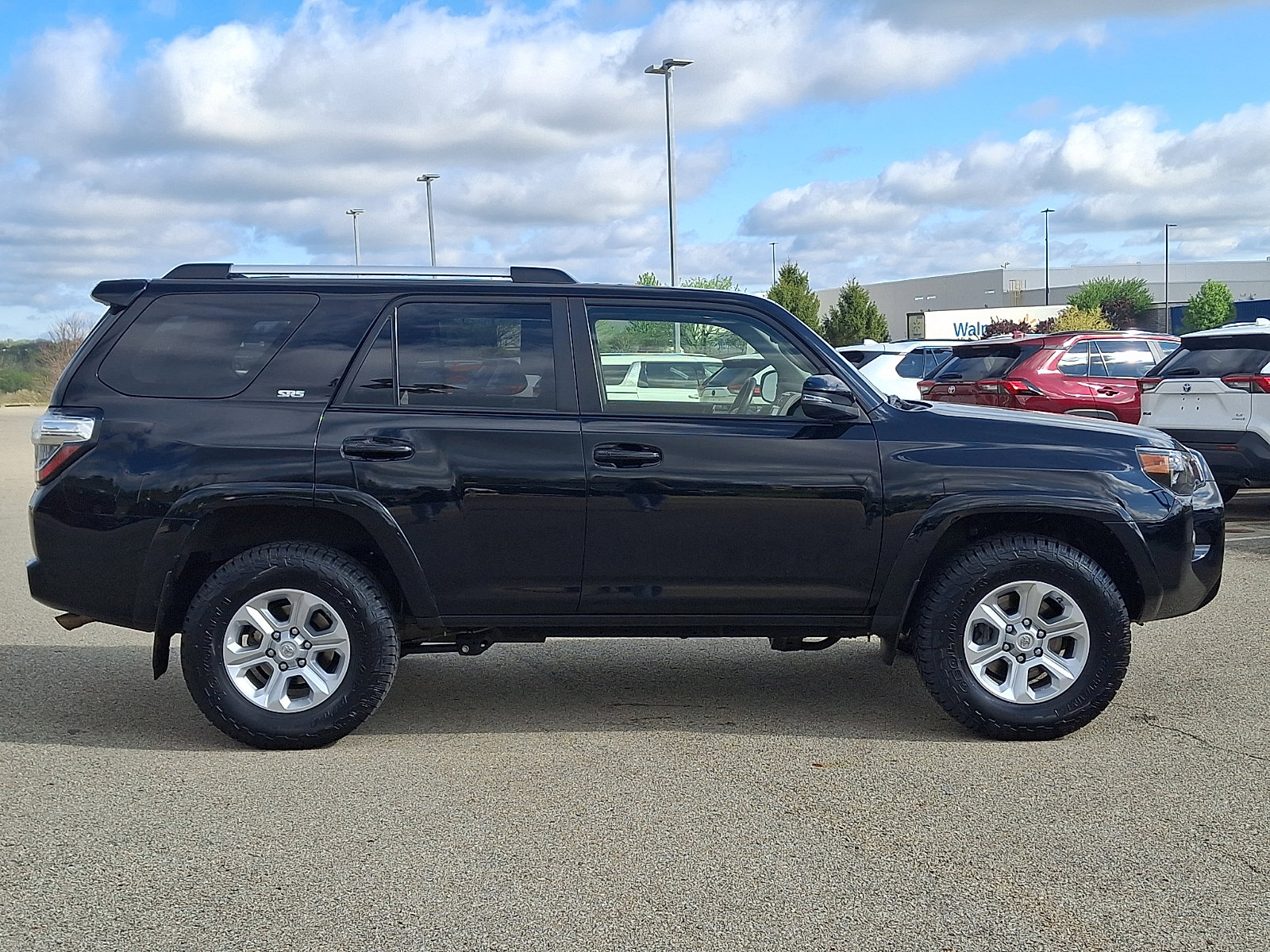 Certified 2021 Toyota 4Runner SR5 Premium w/ Moonroof Package AWD/4WD image 7